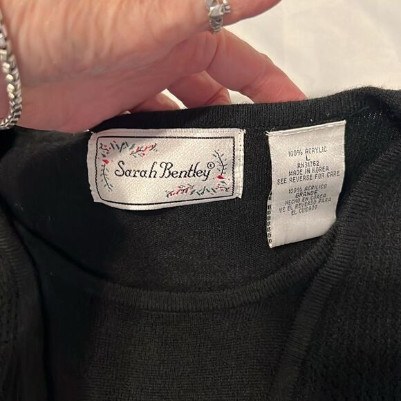 Sarah Bentley size large black knit cardigan with attached matching shell EUC - Picture 4 of 11